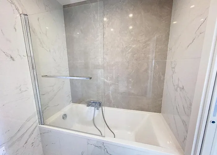 Horizon Bleu Vue Dernier Etage Clim דירה סאן-לורן-דו-ואר